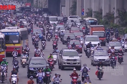 [Video] Xe máy sẽ phải kiểm định khí thải từ 30/6