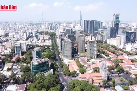 [Video] Để quà Tết sớm đến với những mảnh đời yếu thế 