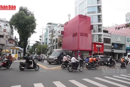 [Video] Tăng cường giải pháp chống ùn tắc giao thông dịp cận Tết Nguyên đán