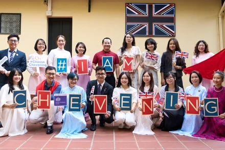 21 học giả Việt Nam đoạt học bổng Chevening khóa 2025-2026.