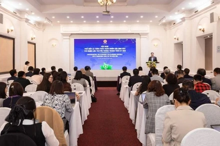 Hội nghị phổ biến lộ trình phối trộn nhiên liệu sinh học với nhiên liệu truyền thống trong thời kỳ mới.