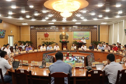 9 tháng qua, GRDP của Tây Ninh tăng 9,52%, cao nhất vùng Đông Nam Bộ và xếp thứ 8 cả nước (Quang cảnh buổi họp báo)