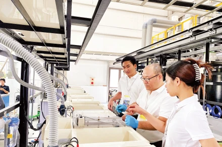 Chuỗi sản xuất linh kiện hàng không “Made in Vietnam”, tiêu chuẩn Nhật Bản của Công ty Onaga tại Hà Nội. Nguồn: HANSIBA 