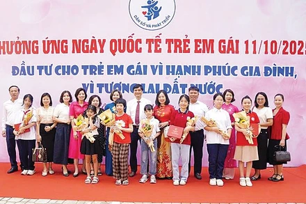 Đại biểu tham dự Hội nghị.