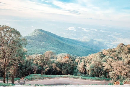 Vườn quốc gia Ba Vì là lá phổi xanh quan trọng của Thủ đô Hà Nội.