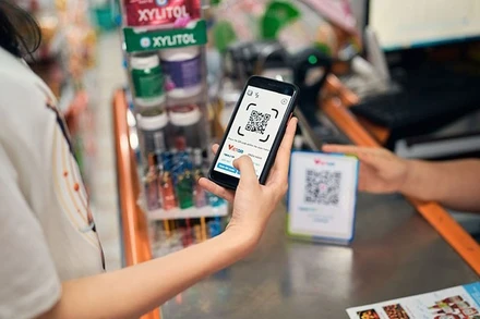 Thanh toán không dùng tiền mặt ngày càng phổ biến trong đời sống kinh tế, xã hội. 