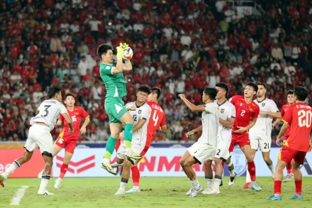 Trung Kiên tỏa sáng trong trận chung kết gặp Indonesia.