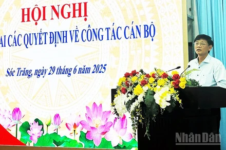 Bí thư Tỉnh ủy Sóc Trăng Lâm Văn Mẫn phát biểu tại Hội nghị.