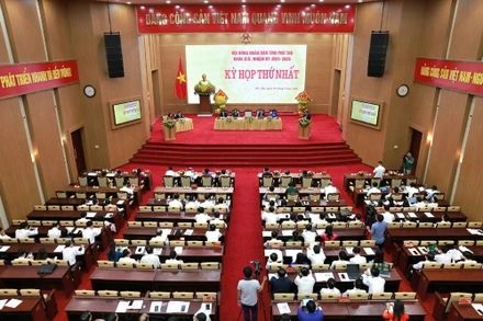 Toàn cảnh Kỳ họp thứ nhất Hội đồng nhân dân tỉnh Phú Thọ.
