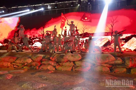 Triển lãm “95 năm Cờ Đảng soi đường” công nghệ tương tác 3D xuất hiện trên không gian số