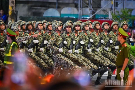 [Ảnh] Ấn tượng màn tổng hợp luyện hùng tráng trước thềm Đại lễ