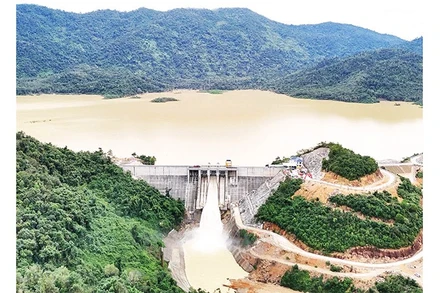 Hồ Sông Chò 1 có dung tích 110 triệu m3 đang phát huy hiệu quả đa mục tiêu về cấp nước, sản xuất nông nghiệp và phòng, chống lũ cho hạ du tại tỉnh Khánh Hòa.