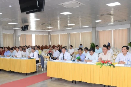 Các đại biểu tham dự hội thảo.