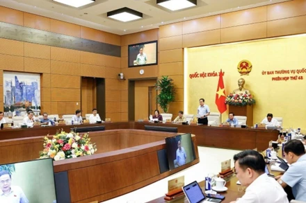 Chủ tịch Quốc hội Trần Thanh Mẫn phát biểu bế mạc Phiên họp thứ 48 của Ủy ban Thường vụ Quốc hội. Ảnh: Doãn Tấn