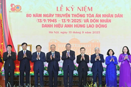 Tổng Bí thư Tô Lâm và các đồng chí lãnh đạo Đảng, Nhà nước dự Lễ kỷ niệm 80 năm Ngày truyền thống Tòa án nhân dân.