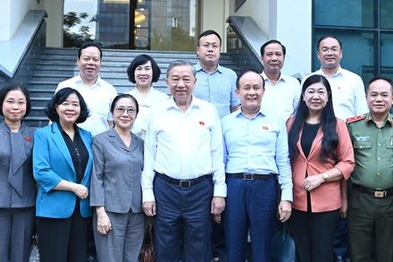 Tổng Bí thư Tô Lâm và các đại biểu dự Hội nghị tiếp xúc cử tri thành phố Hà Nội trước Kỳ họp thứ 10, Quốc hội khóa XV. 