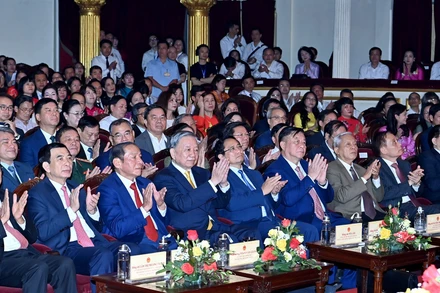 Tổng Bí thư Tô Lâm, Thủ tướng Chính phủ Phạm Minh Chính và các đồng chí lãnh đạo, nguyên lãnh đạo Đảng, Nhà nước dự lễ kỷ niệm.