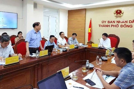 Giáo sư, Tiến sĩ Vũ Minh Cát, nguyên Trưởng khoa Kỹ thuật biển, Trường Đại học Thủy lợi phát biểu tại hội thảo