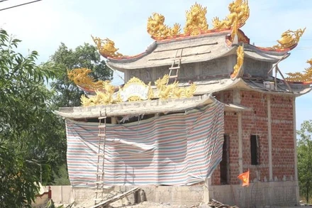 Một nhà thờ họ xây dựng trái phép trên đất rừng sản xuất.