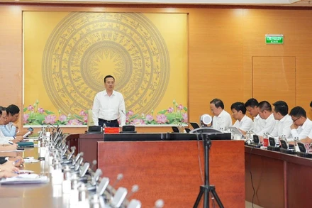 Toàn cảnh cuộc họp.