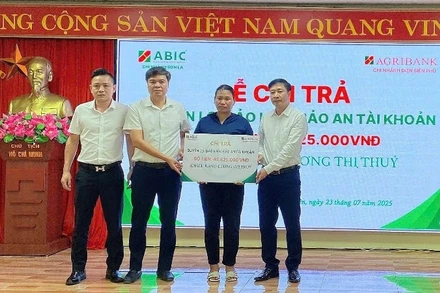 Các sản phẩm bảo hiểm nhằm giúp khách hàng giảm thiểu gánh nặng rủi ro.