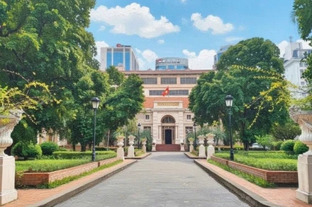 Triển lãm tư liệu với chủ đề “Đảng Cộng sản Việt Nam qua các kỳ Đại hội” dự kiến sẽ diễn ra tại Thư viện Quốc gia Việt Nam. 