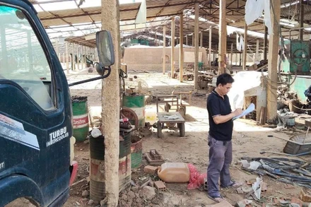 Cán bộ Bảo hiểm Agribank nhanh chóng xuống hiện trường triển khai công tác giám định thiệt hại khi bão, lũ vừa rút.