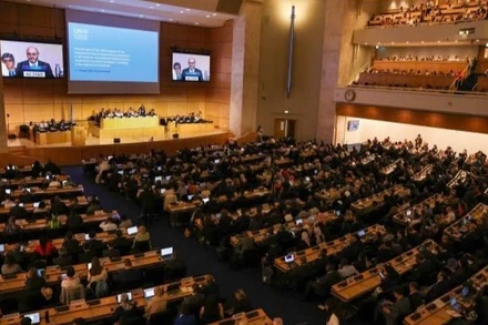 Quang cảnh hội trường diễn ra các cuộc đàm phán tại Geneva, Thụy Sĩ. (Ảnh UNEP)