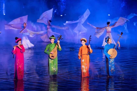 Một cảnh trong vở diễn "Tinh hoa Bắc Bộ" mang đậm bản sắc văn hóa Việt Nam. (Ảnh Ban tổ chức)