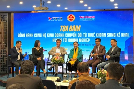 Các khách mời tham gia buổi tọa đàm. (Ảnh: MINH PHƯƠNG)