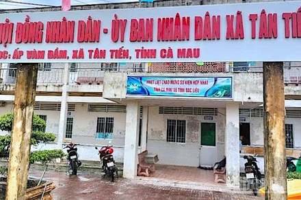 Trung tâm chính trị xã Tân Tiến (tỉnh Cà Mau), một trong những đơn vị cấp xã vừa được công nhận "An toàn khu".