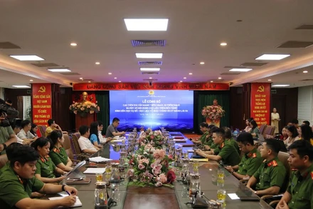 Bộ Công an công bố các tiện ích mới trên ứng dụng VNeID.