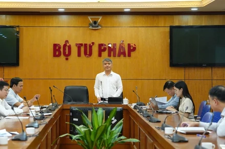 Toàn cảnh phiên họp Hội đồng thẩm định.