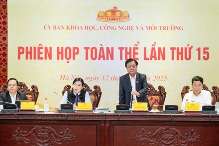 Phiên họp toàn thể lần thứ 15 của Ủy ban Khoa học, Công nghệ và Môi trường của Quốc hội