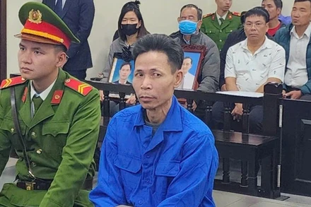 Bị cáo Cao Văn Hùng tại tòa sáng 5/12.