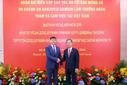 Chánh án Tòa án nhân dân tối cao Việt Nam chúc mừng chuyến thăm của Đoàn đại biểu cấp cao Tòa án tối cao Mông Cổ.