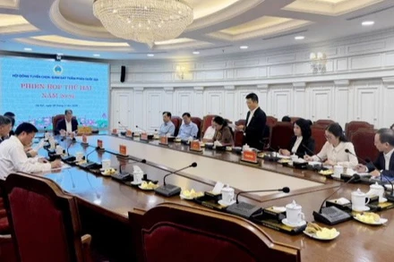 Quang cảnh phiên họp.