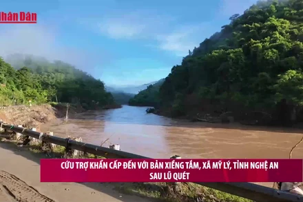 [Video] Cứu trợ khẩn cấp đến với bản Xiềng Tắm, xã Mỹ Lý, tỉnh Nghệ An sau lũ quét