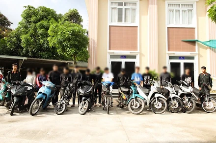 Các đối tượng và phương tiện tại cơ quan Công an.