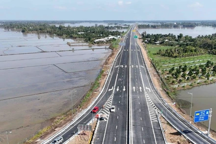 Điểm đầu cao tốc Cần Thơ-Cà Mau thuộc phường Cái Răng, thành phố Cần Thơ.