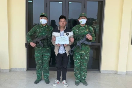 Đối tượng Vàng A Lý bị bắt giữ.