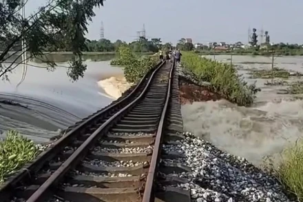 Hiện trường vụ sạt lở. (Ảnh: NGUYỄN NGỌC THAO) 