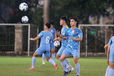 Đội tuyển U23 Việt Nam tập luyện trước trận đấu với U23 Yemen. (Ảnh: VFF)