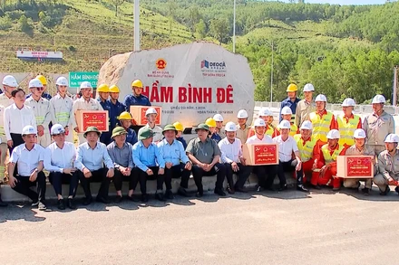 [Video] Thủ tướng kiểm tra các dự án giao thông tại khu vực miền Trung