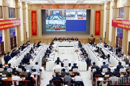 Quang cảnh phiên giải trình lần thứ nhất tại phiên họp thường trực Hội đồng nhân dân tỉnh năm 2025.