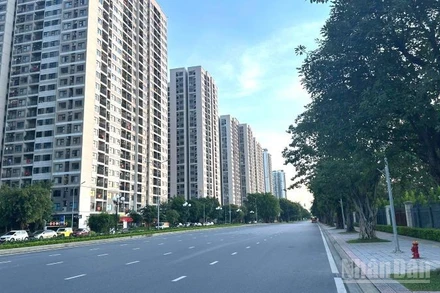 Nửa cuối 2025, dự báo khoảng 11.500 căn hộ sẽ được chào bán tại Hà Nội, tập trung chủ yếu ở phân khúc hạng A và B. (Ảnh: HOÀNG PHƯƠNG)