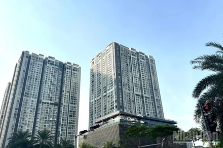 Giá nhà gia tăng khiến người trẻ khó khăn trong tiếp cận mua nhà. (Ảnh: HNV)