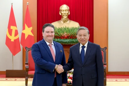 Tổng Bí thư Tô Lâm tiếp Đại sứ Hoa Kỳ tại Việt Nam Marc Knapper. (Ảnh: ĐĂNG KHOA)