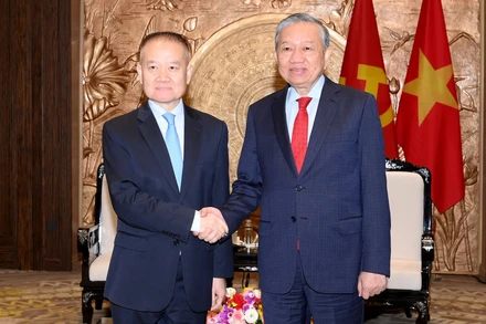 Tổng Bí thư Tô Lâm tiếp đồng chí Lưu Hải Tinh, Đặc phái viên của Tổng Bí thư, Chủ tịch Trung Quốc Tập Cận Bình. (Ảnh: ĐĂNG KHOA)