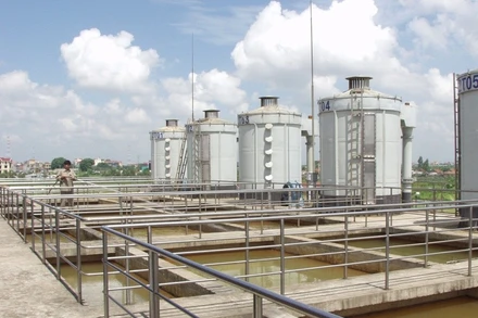 Dây chuyền sản xuất nước sạch của Nhà máy nước Cáo Đỉnh. 